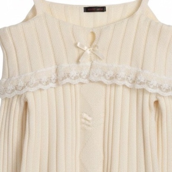 NWOT! ROMWE Off Shoulder Lace Trim Sweater Cream Ribbed Knit Sz M Dainty Soft - Picture 4 of 4